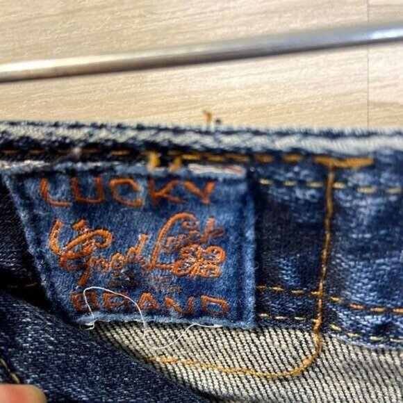 Lucky Brand by Gene Montesano Women's Classic Relaxed Fit Monroe Straight - Picture 4 of 8